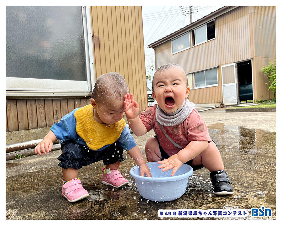 第49回新潟県赤ちゃん写真コンテスト　優秀賞　なかよし部門